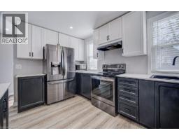 98 BALLANTYNE Avenue - 12