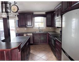 76 RAMBLEWOOD Way - 14