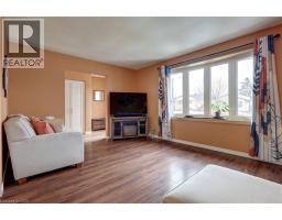 13 ROSEMOUNT Crescent - 18