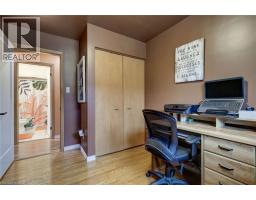 13 ROSEMOUNT Crescent - 22