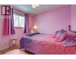 13 ROSEMOUNT Crescent - 25