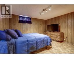 13 ROSEMOUNT Crescent - 31