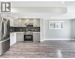 677 THOMAS SLEE Drive - 33