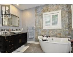 27 WOODMANS Court - 17