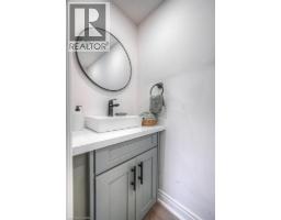 30 DUNBAR Road S - 13