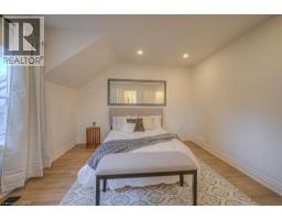 30 DUNBAR Road S - 18