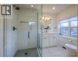 30 DUNBAR Road S - 20