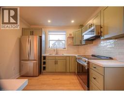 30 DUNBAR Road S - 5