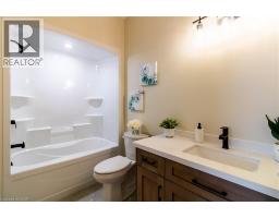 89 DUCHESS Drive - 21