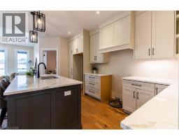 89 DUCHESS Drive - 6