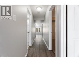 950 HIGHLAND Road W UnitNo. 20 - 19