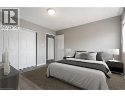 950 HIGHLAND Road W UnitNo. 20 - 20