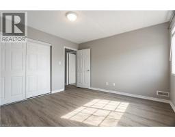 950 HIGHLAND Road W UnitNo. 20 - 21