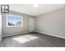 950 HIGHLAND Road W UnitNo. 20 - 23