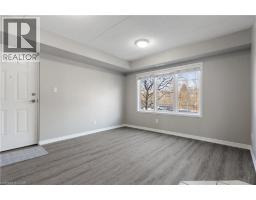 950 HIGHLAND Road W UnitNo. 20 - 6