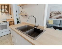 54 GREEN VALLEY Drive UnitNo. 23 - 11