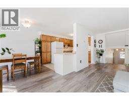 54 GREEN VALLEY Drive UnitNo. 23 - 8