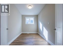 135 GIBBONS Street - 15