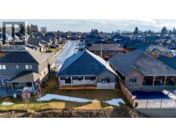 135 GIBBONS Street - 4