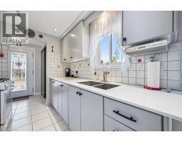 303 MAYVIEW Crescent UnitNo. A - 15