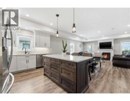 34 FORBES Crescent - 11