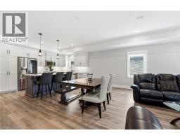 34 FORBES Crescent - 16