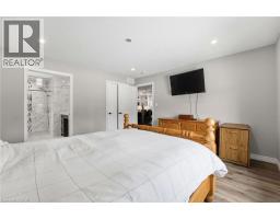 34 FORBES Crescent - 19