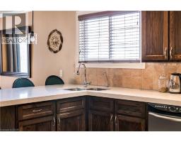 97 KINROSS Street - 17