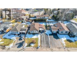 97 KINROSS Street - 38