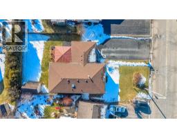 97 KINROSS Street - 42