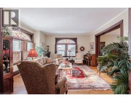 109 TALBOT Street N - 10