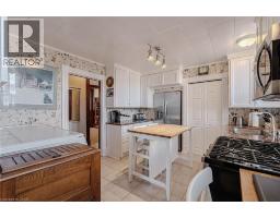 109 TALBOT Street N - 18