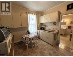 109 TALBOT Street N - 33