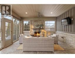 46 WOODSIDE Drive - 22