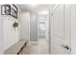 46 WOODSIDE Drive - 32