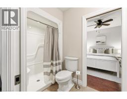 46 WOODSIDE Drive - 47