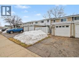 104 RALGREEN Crescent - 1