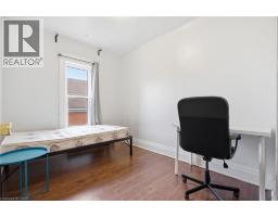 30 REGINA Street N - 15