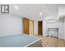 30 REGINA Street N - 18