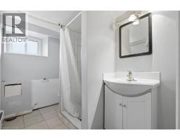 30 REGINA Street N - 19