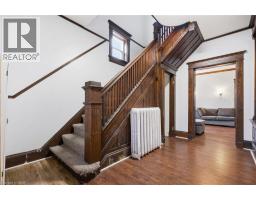 30 REGINA Street N - 4