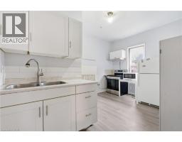 30 REGINA Street N - 6