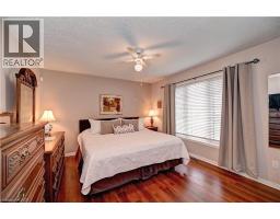 176 WESLEY Crescent - 18