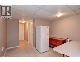 176 WESLEY Crescent - 29