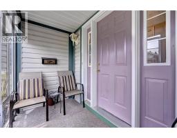 176 WESLEY Crescent - 5