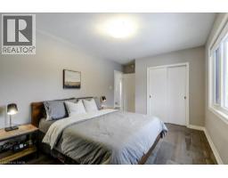 34 OAKLEY Court - 15