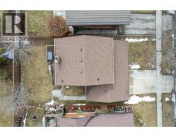 107 DUNSMERE Drive - 44