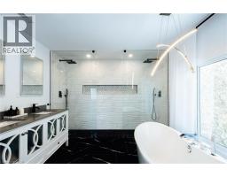 62 LANG Crescent - 24