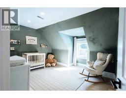 62 LANG Crescent - 32