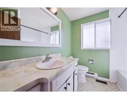 105 CHURCHILL Street - 7